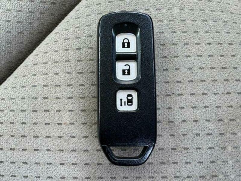 N BOX
