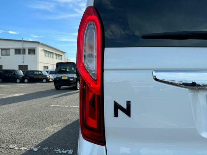 N BOX