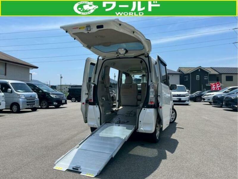 HONDA N BOX PLUS