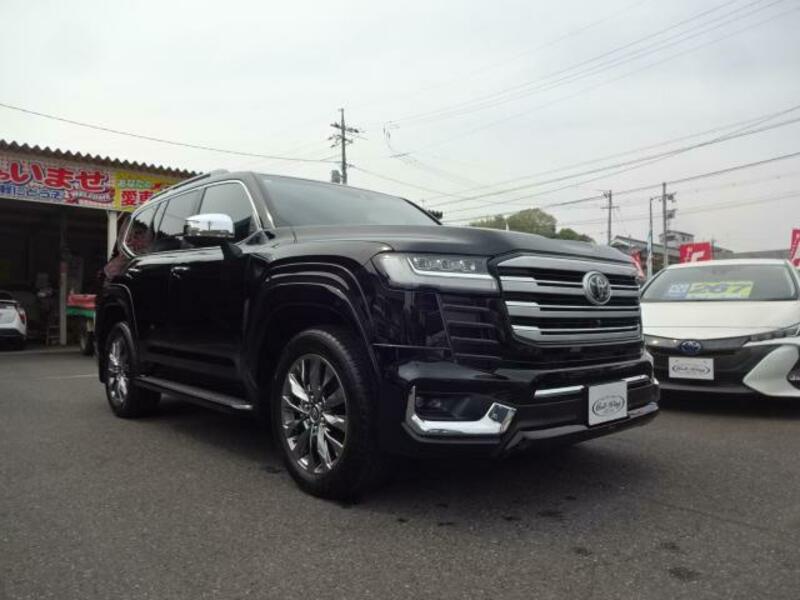 TOYOTA LAND CRUISER