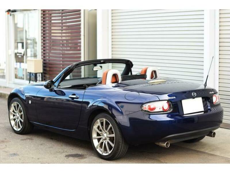 ROADSTER