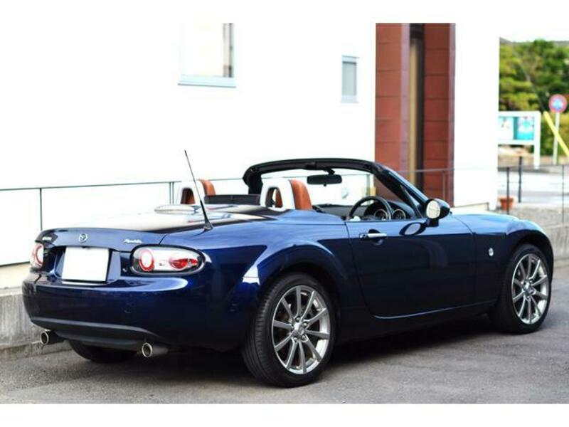 ROADSTER