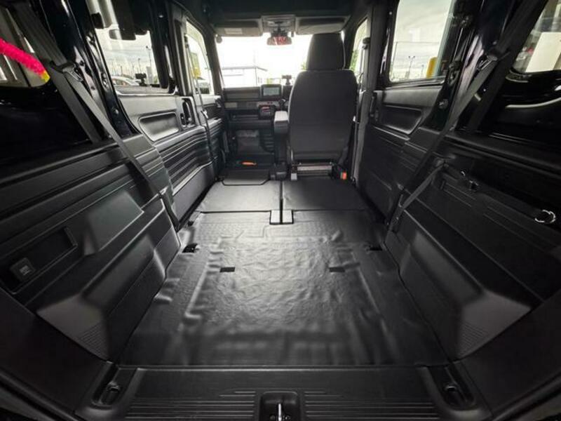 N-VAN