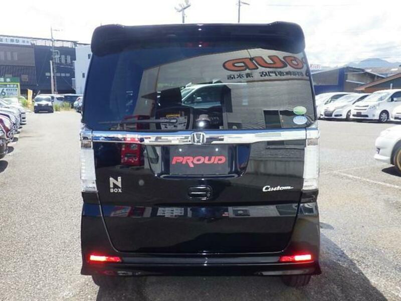 N BOX CUSTOM