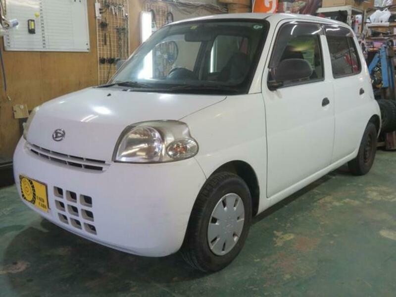 DAIHATSU ESSE