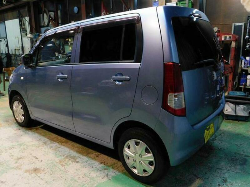 WAGON R