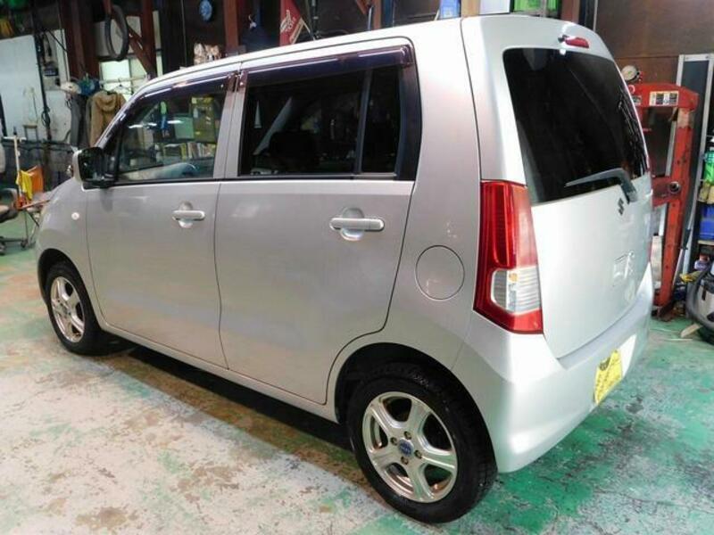 WAGON R