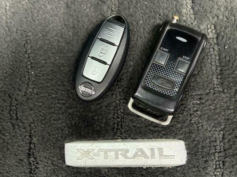 X-TRAIL