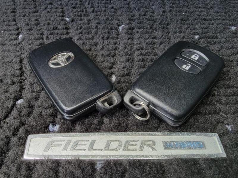 COROLLA FIELDER