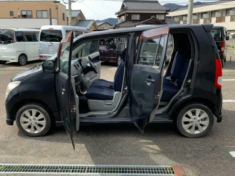 WAGON R