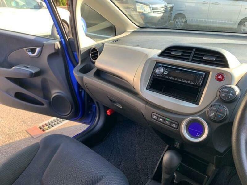 FIT HYBRID