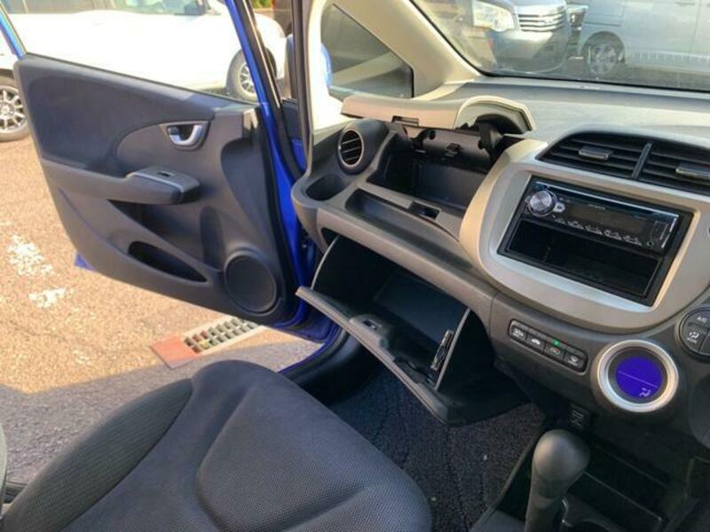 FIT HYBRID