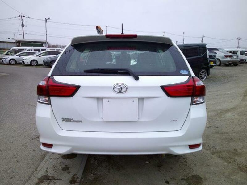 COROLLA FIELDER