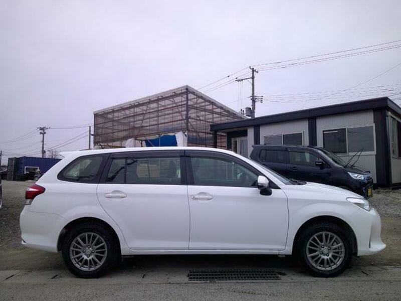 COROLLA FIELDER