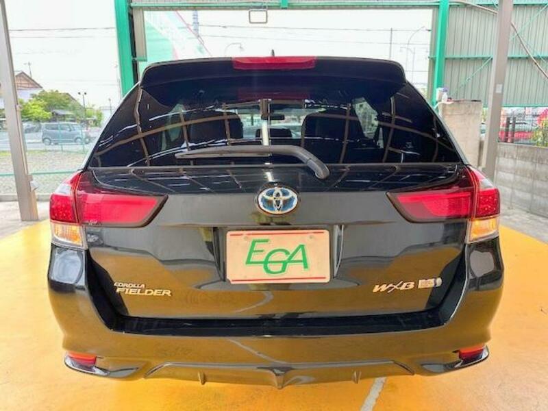 COROLLA FIELDER
