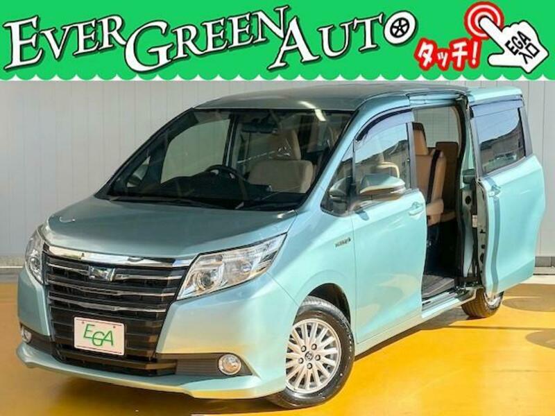 TOYOTA NOAH