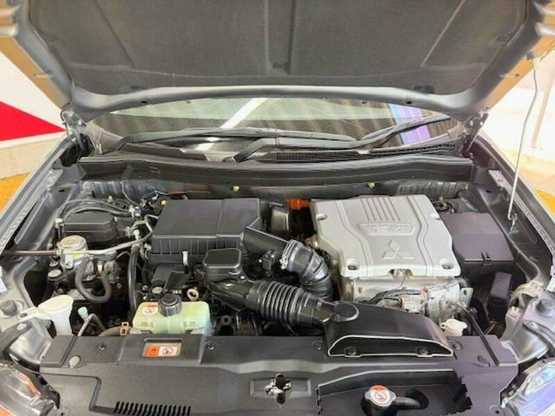 OUTLANDER PHEV