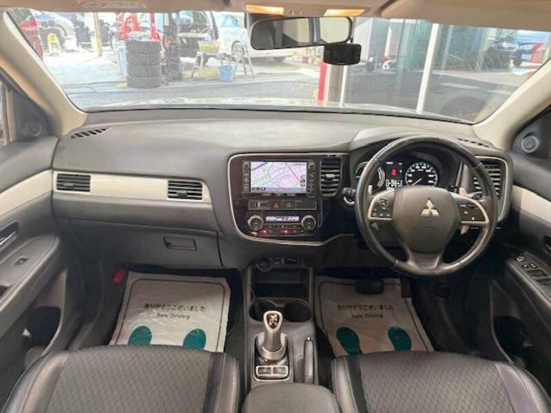 OUTLANDER PHEV