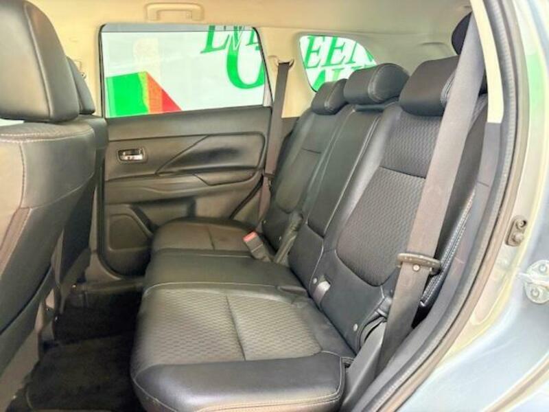 OUTLANDER PHEV