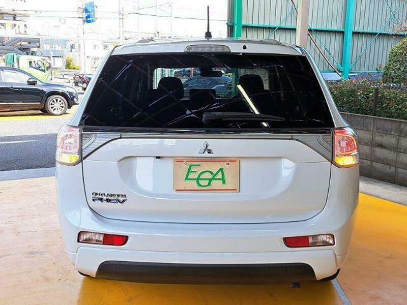 OUTLANDER PHEV
