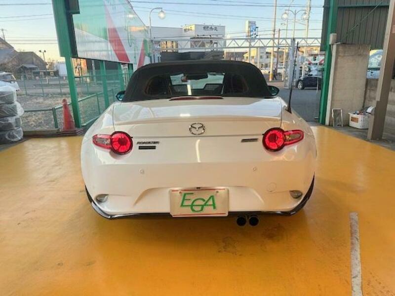 ROADSTER