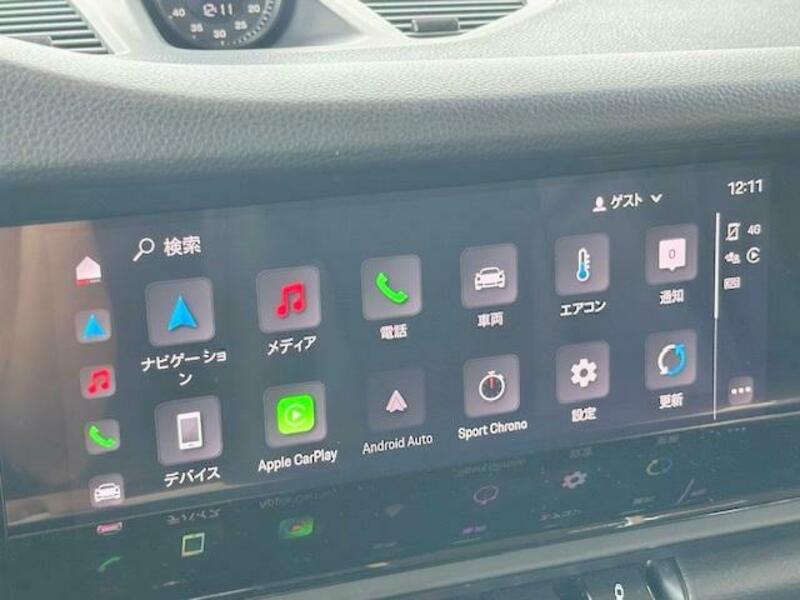 911