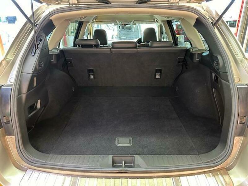 LEGACY OUTBACK