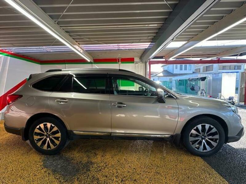 LEGACY OUTBACK