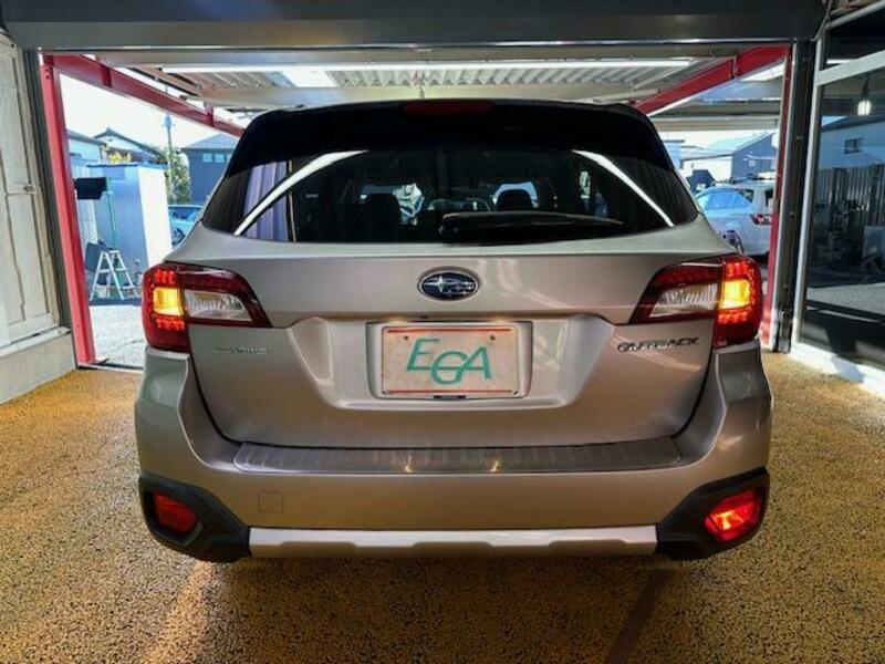 LEGACY OUTBACK