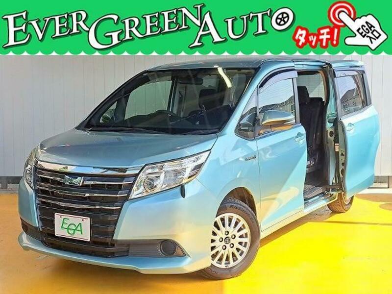 TOYOTA NOAH