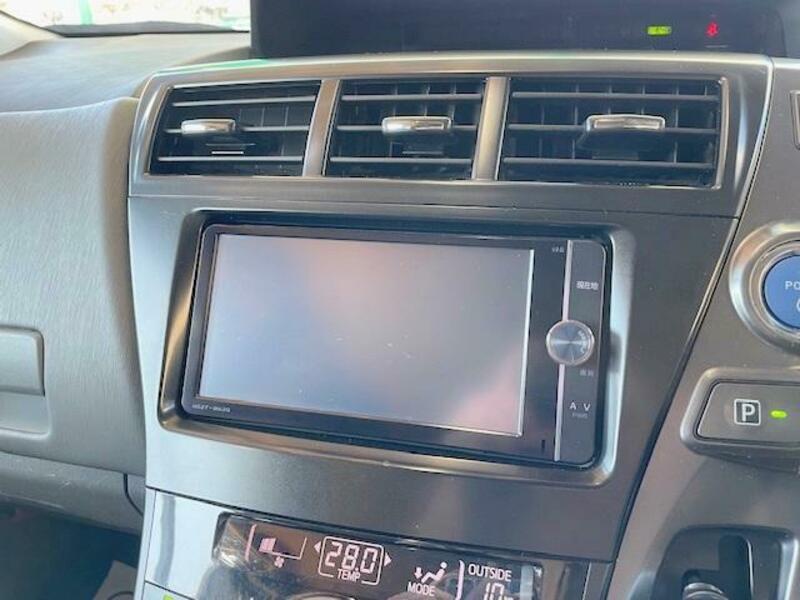 PRIUS ALPHA