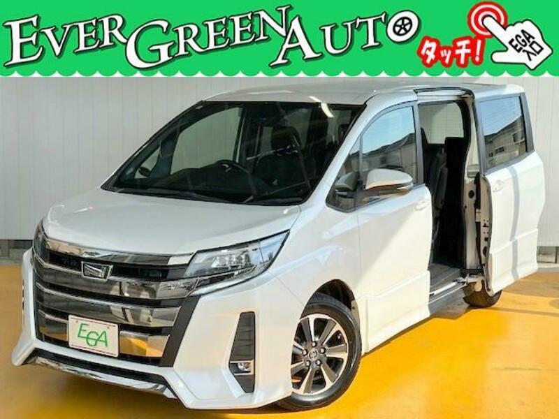 TOYOTA NOAH