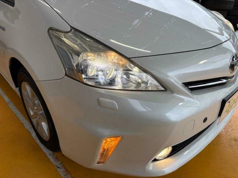 PRIUS ALPHA