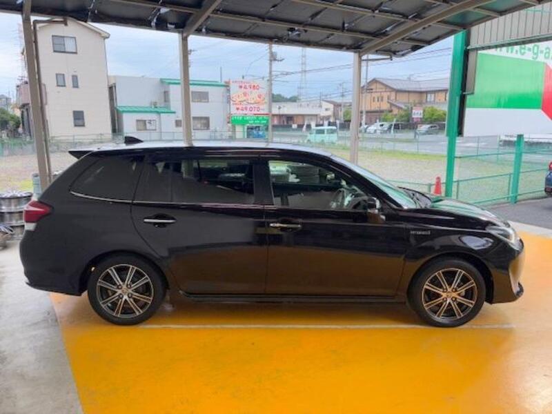 COROLLA FIELDER