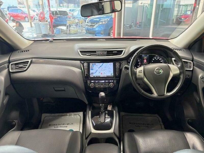 X-TRAIL
