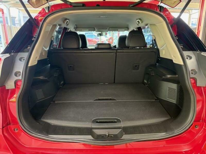 X-TRAIL