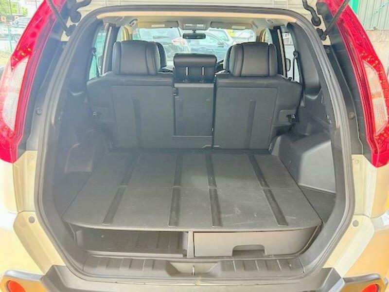 X-TRAIL
