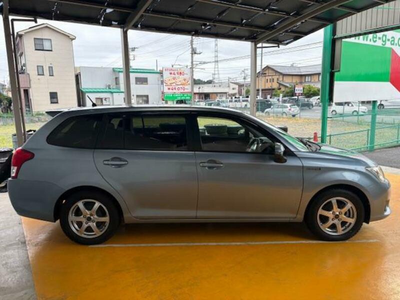 COROLLA FIELDER