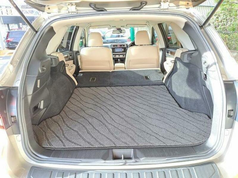LEGACY OUTBACK