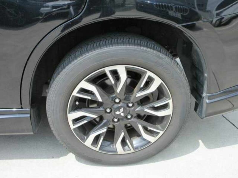 OUTLANDER PHEV