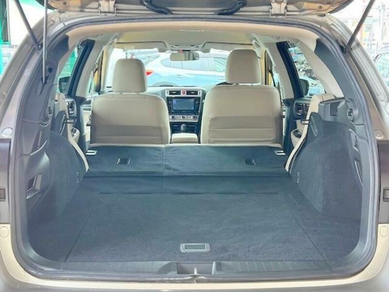 LEGACY OUTBACK