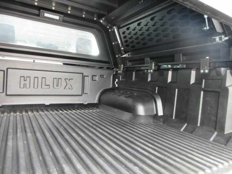 HILUX