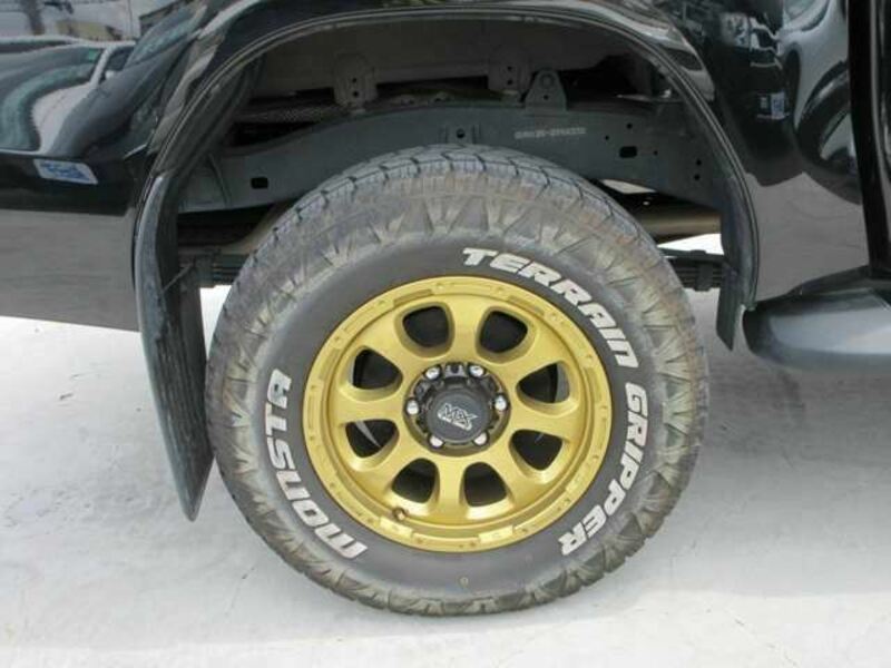 HILUX