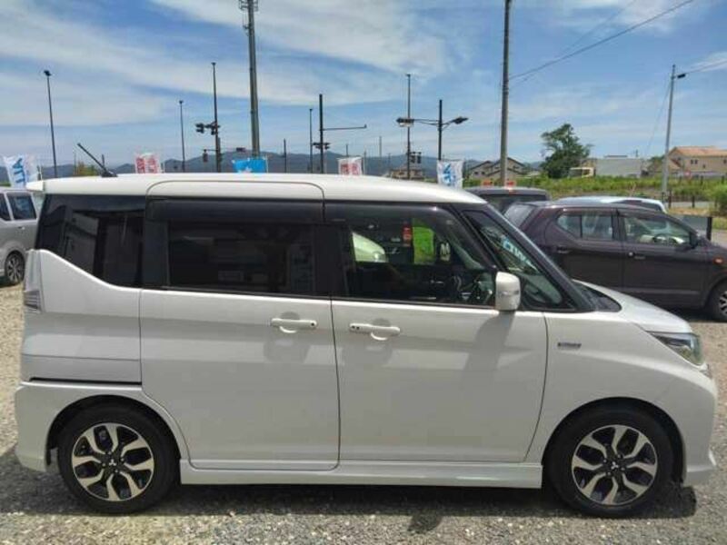 DELICA D2