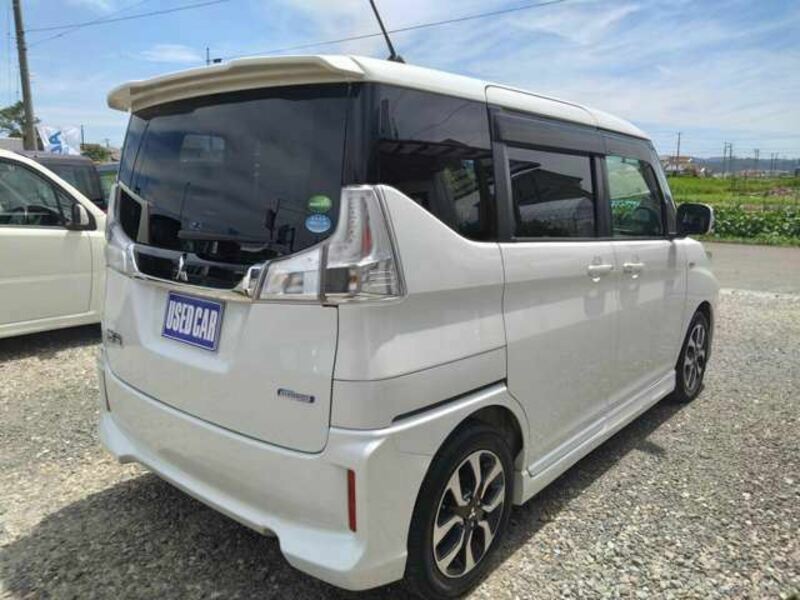 DELICA D2