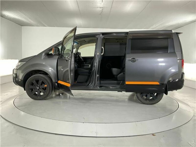 DELICA D5