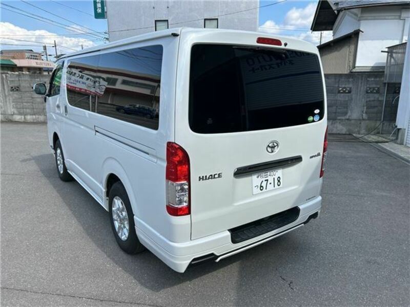 HIACE VAN