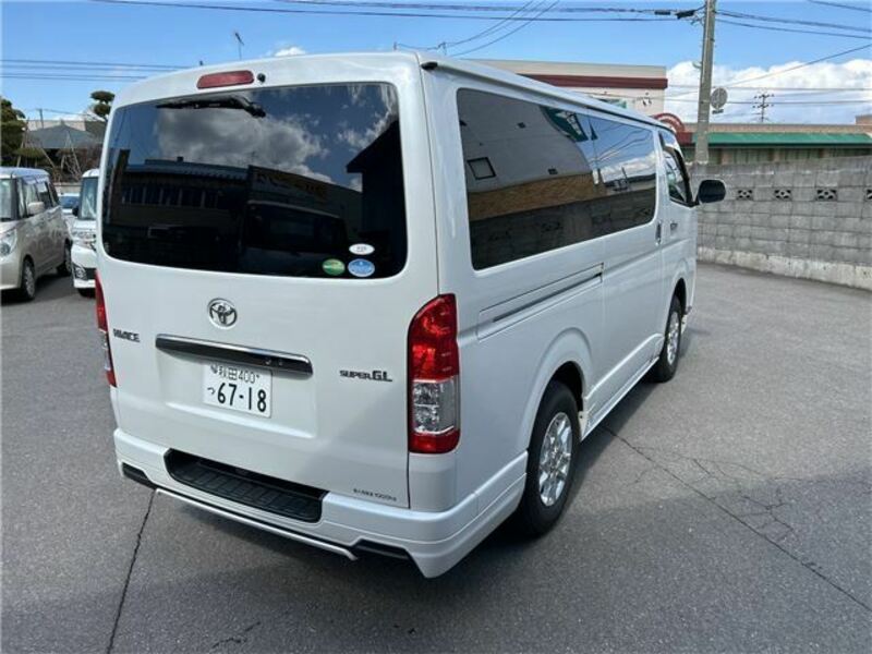 HIACE VAN