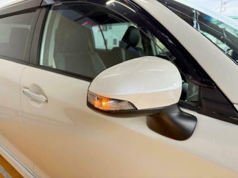 COROLLA FIELDER