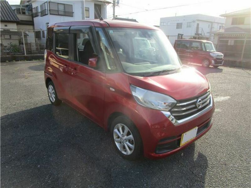NISSAN DAYZ ROOX